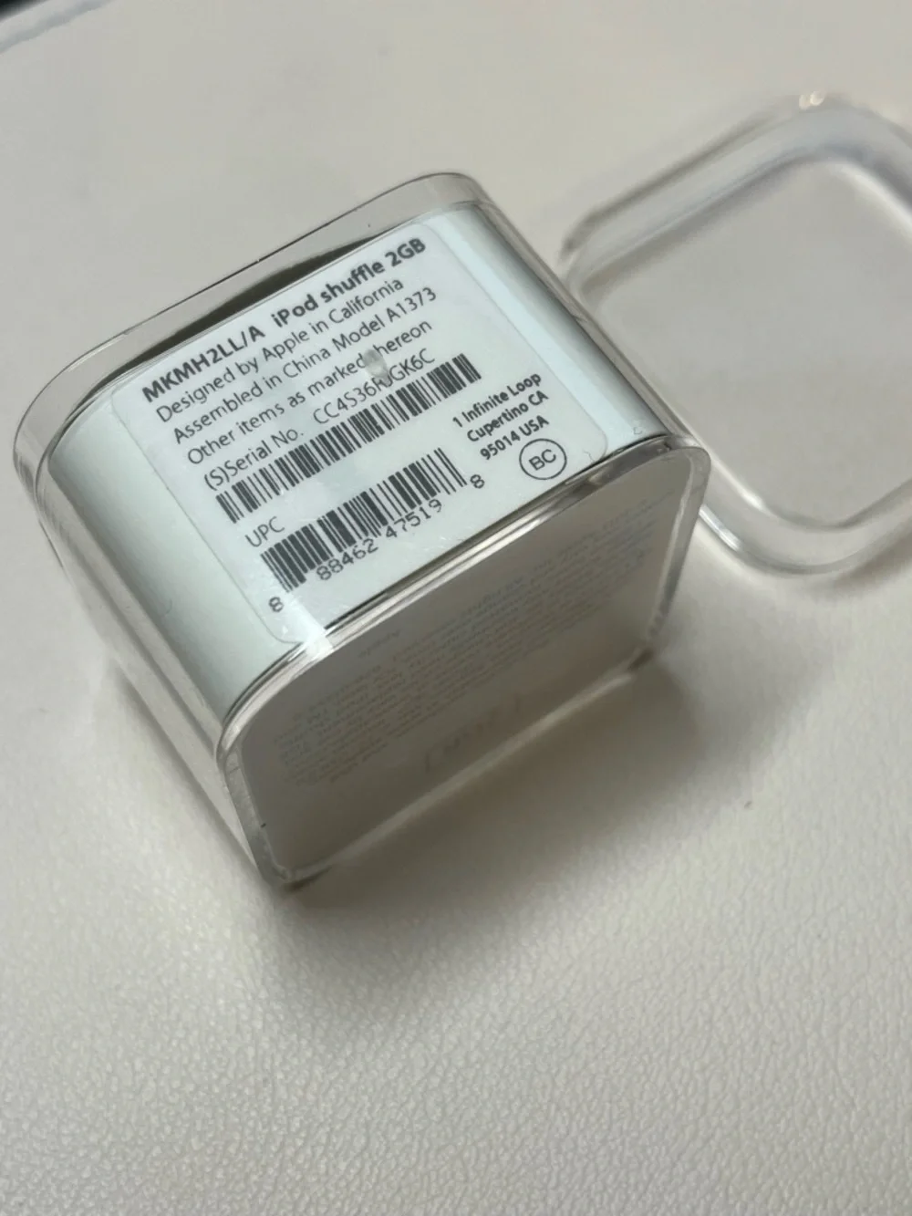 Apple iPod shuffle - 2GB (2015 - 4th generation) - Picture 5 of 8